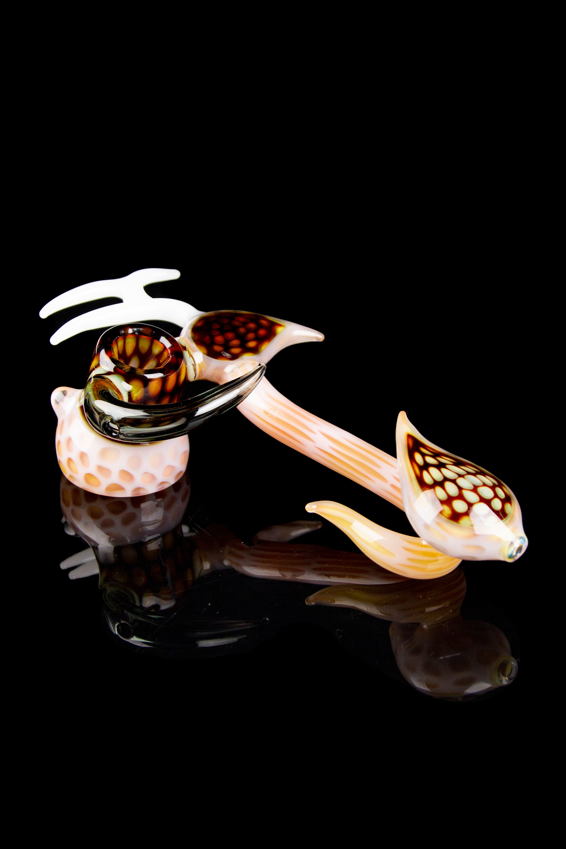 Exquisite Tiger Cowrie Hammer-Style Hand Pipe