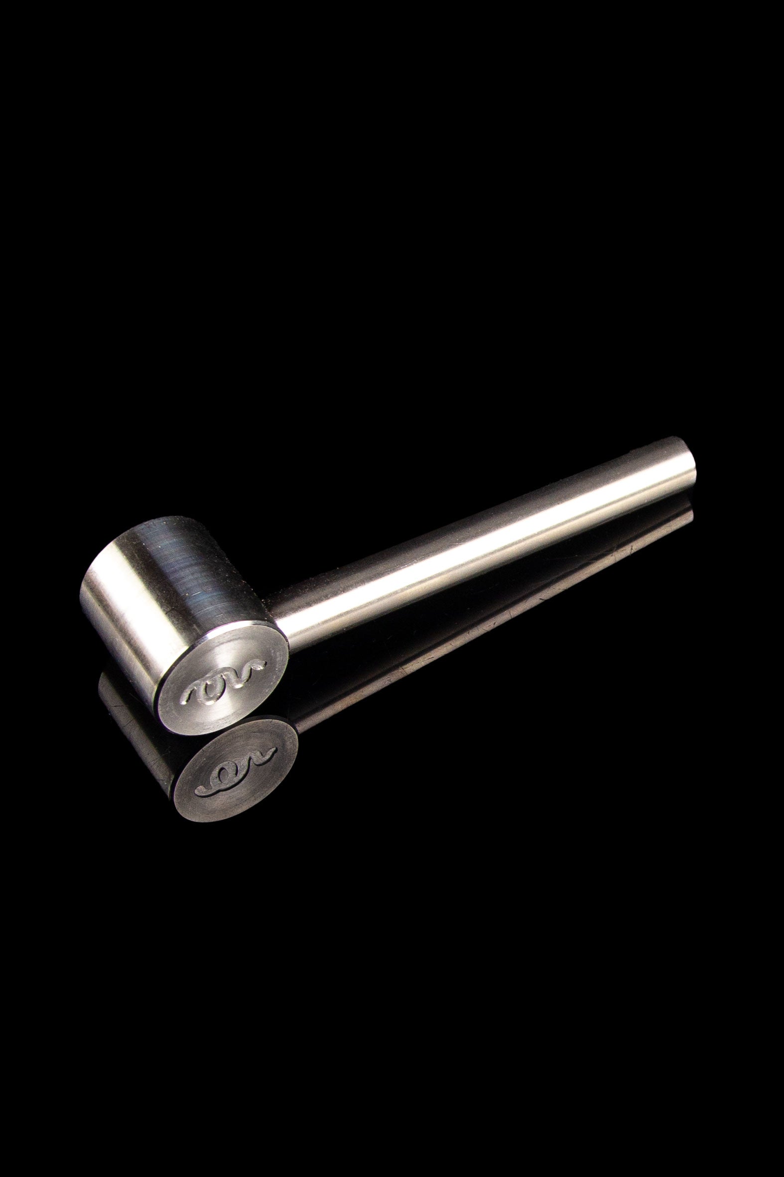 Dangle Supply Titanium Smokey Hand Pipe - The Ultimate Smoking Companion