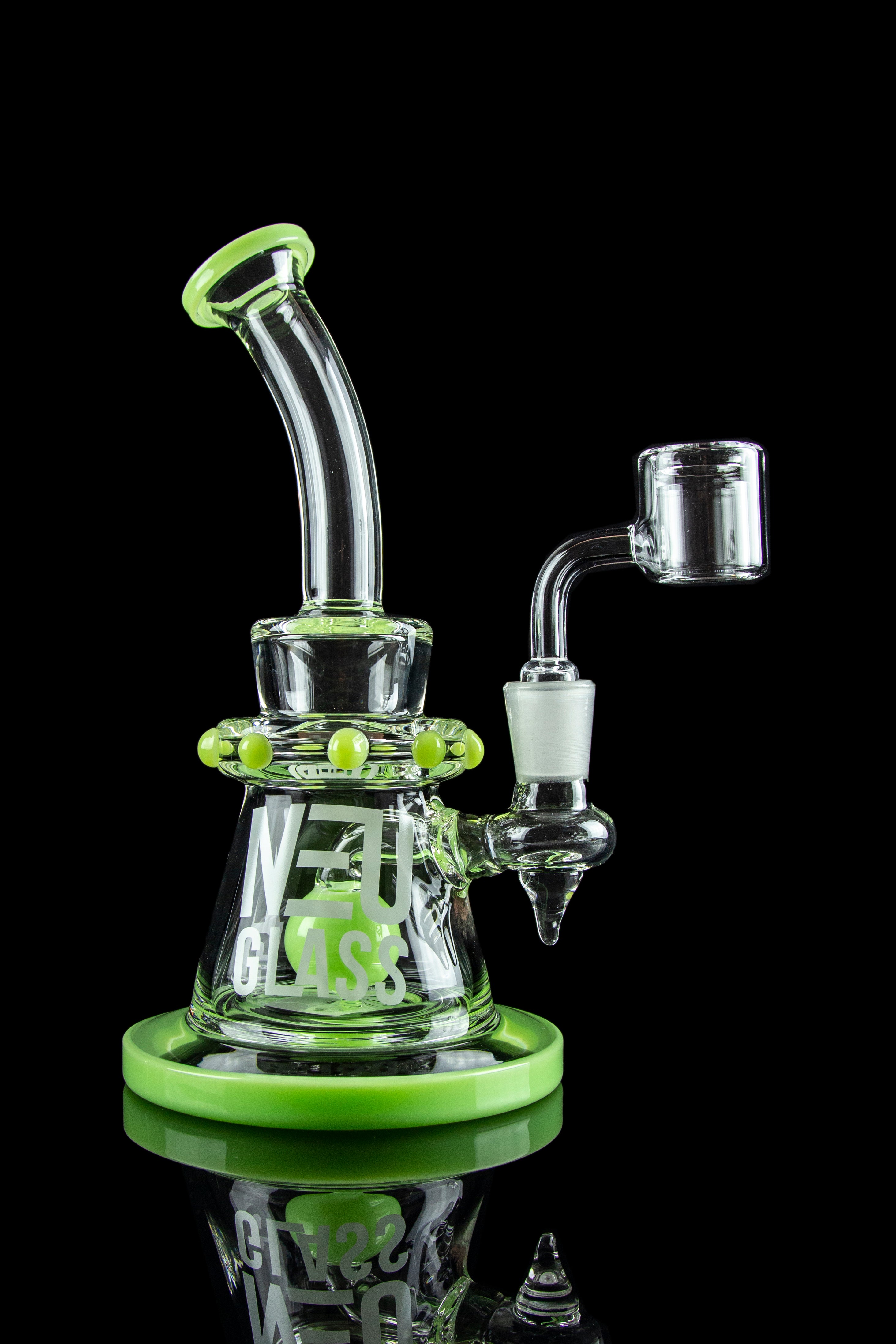 NEU Glass Shower Head Ball Concentrate Rig - Elevate Your Dabbing!