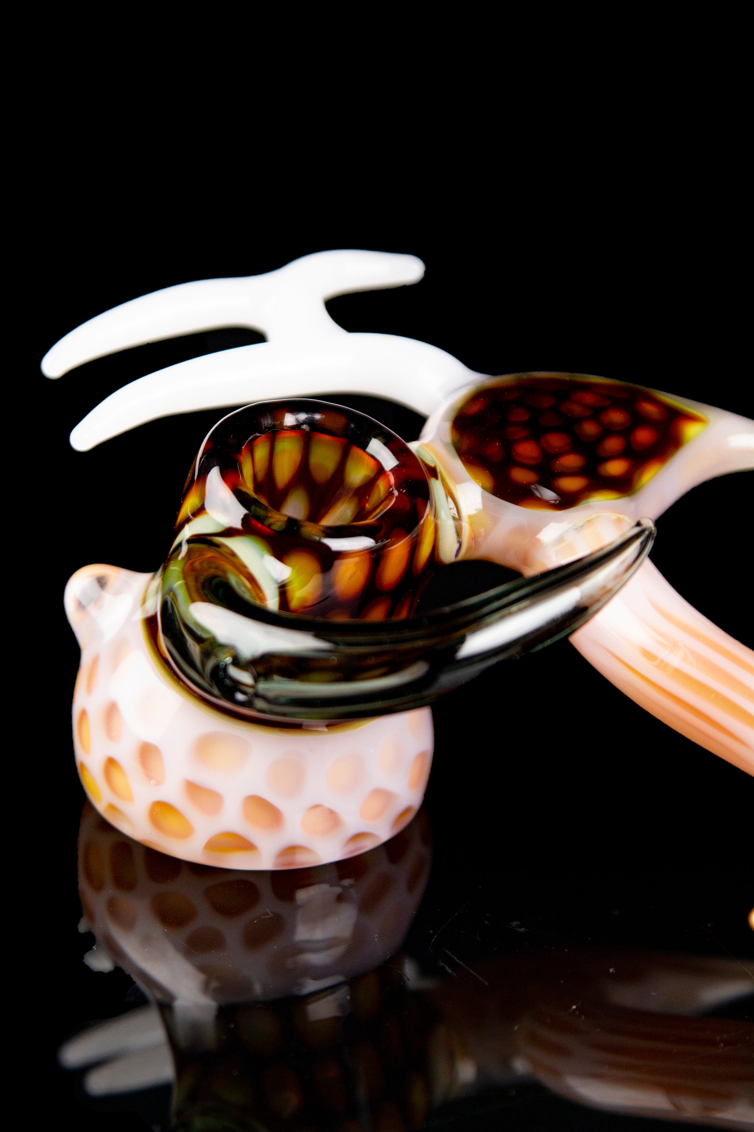 Exquisite Tiger Cowrie Hammer-Style Hand Pipe