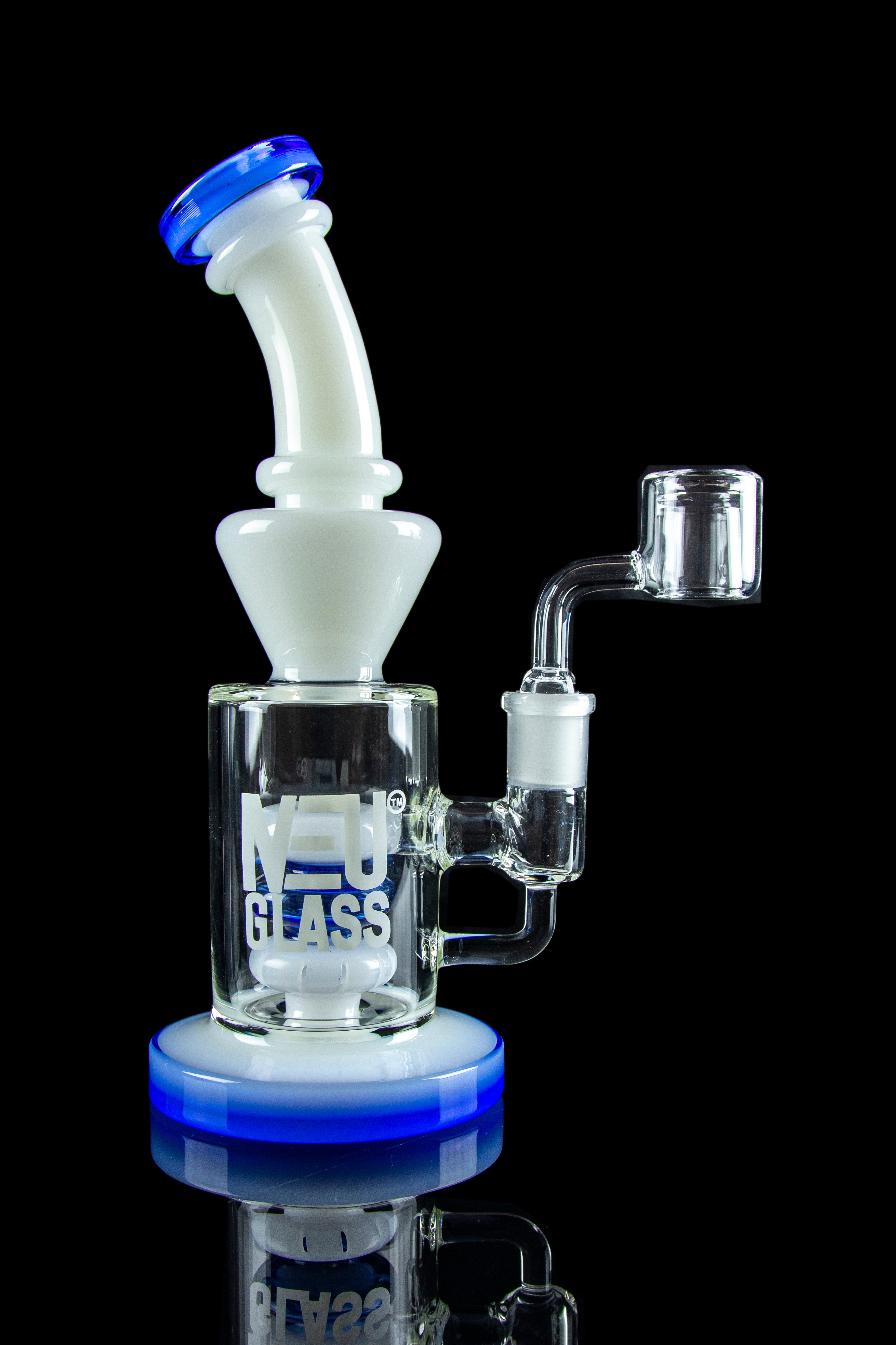 NEU Glass Concentrate Rig with Stunning Shower Head