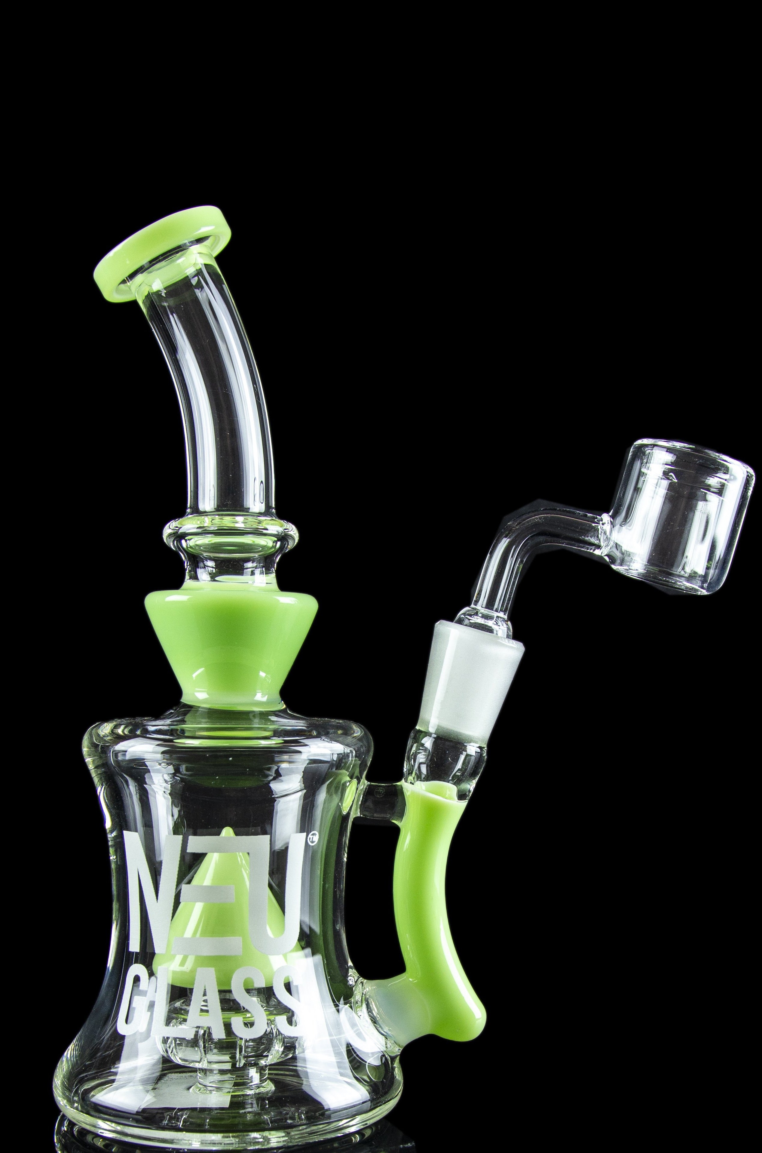 NEU Showerhead Cone Water Pipe - Your Ultimate Concentrate Companion