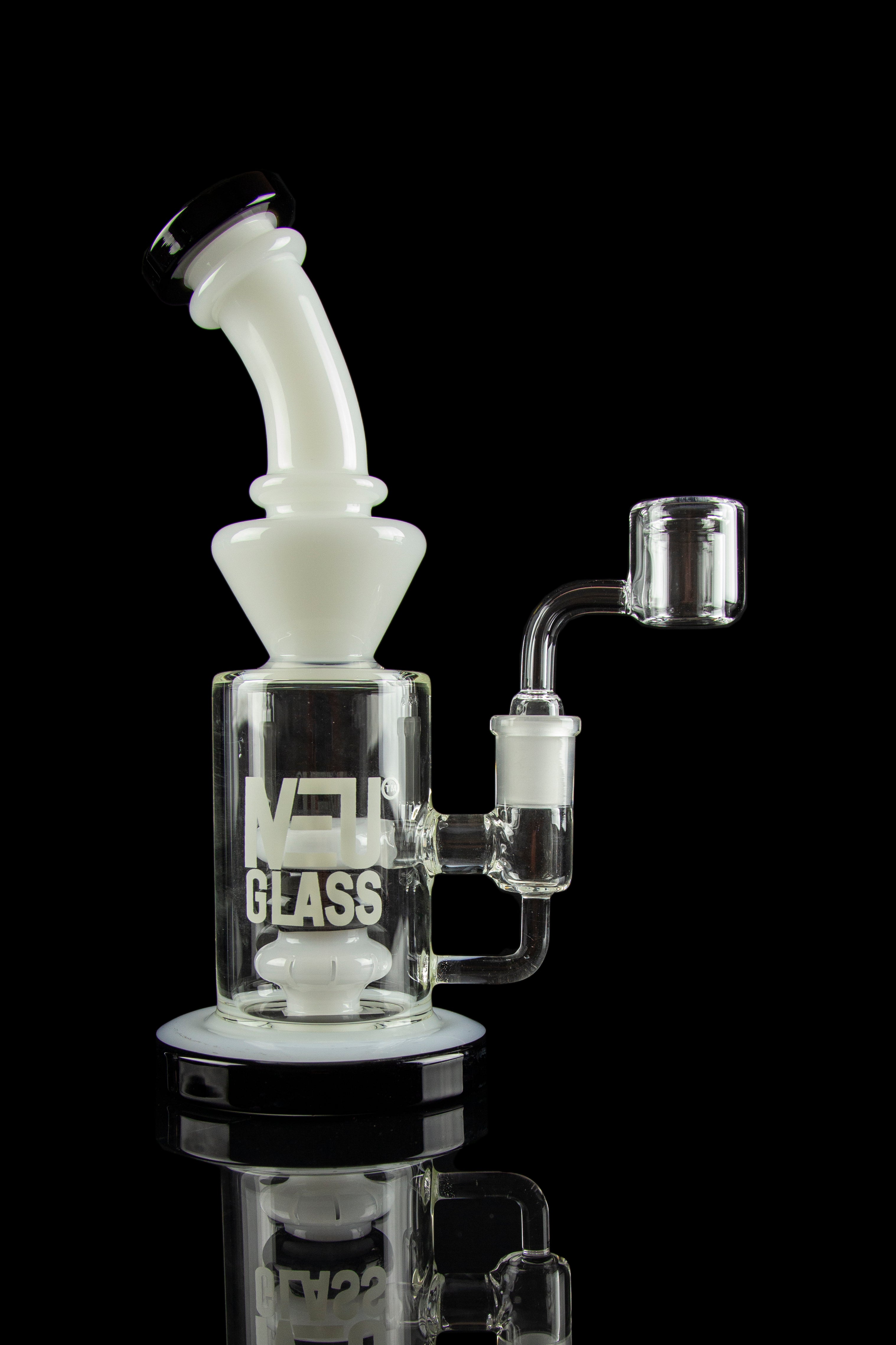 NEU Glass Concentrate Rig with Stunning Shower Head