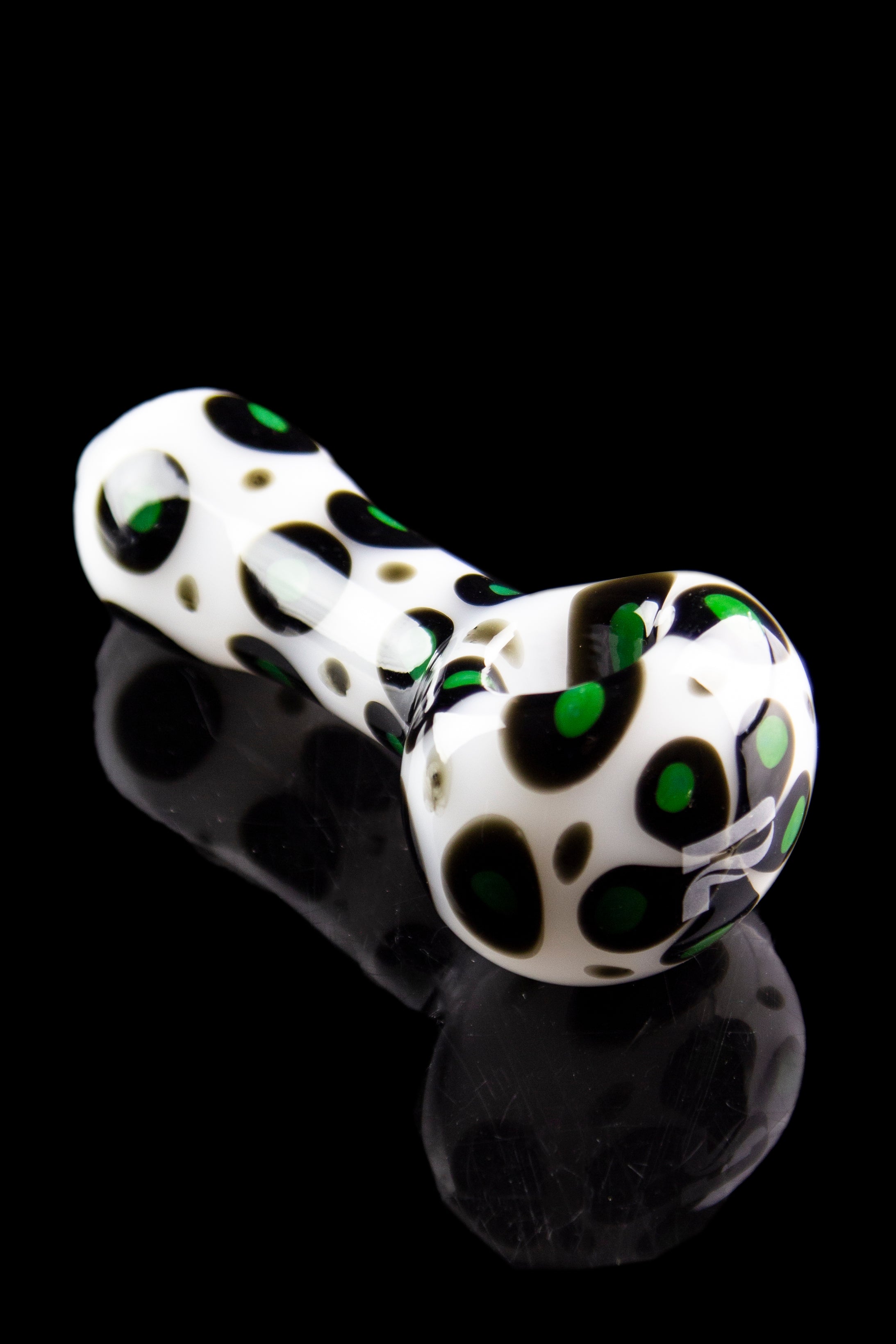 Stunning Leopard Print Hand Pipe
