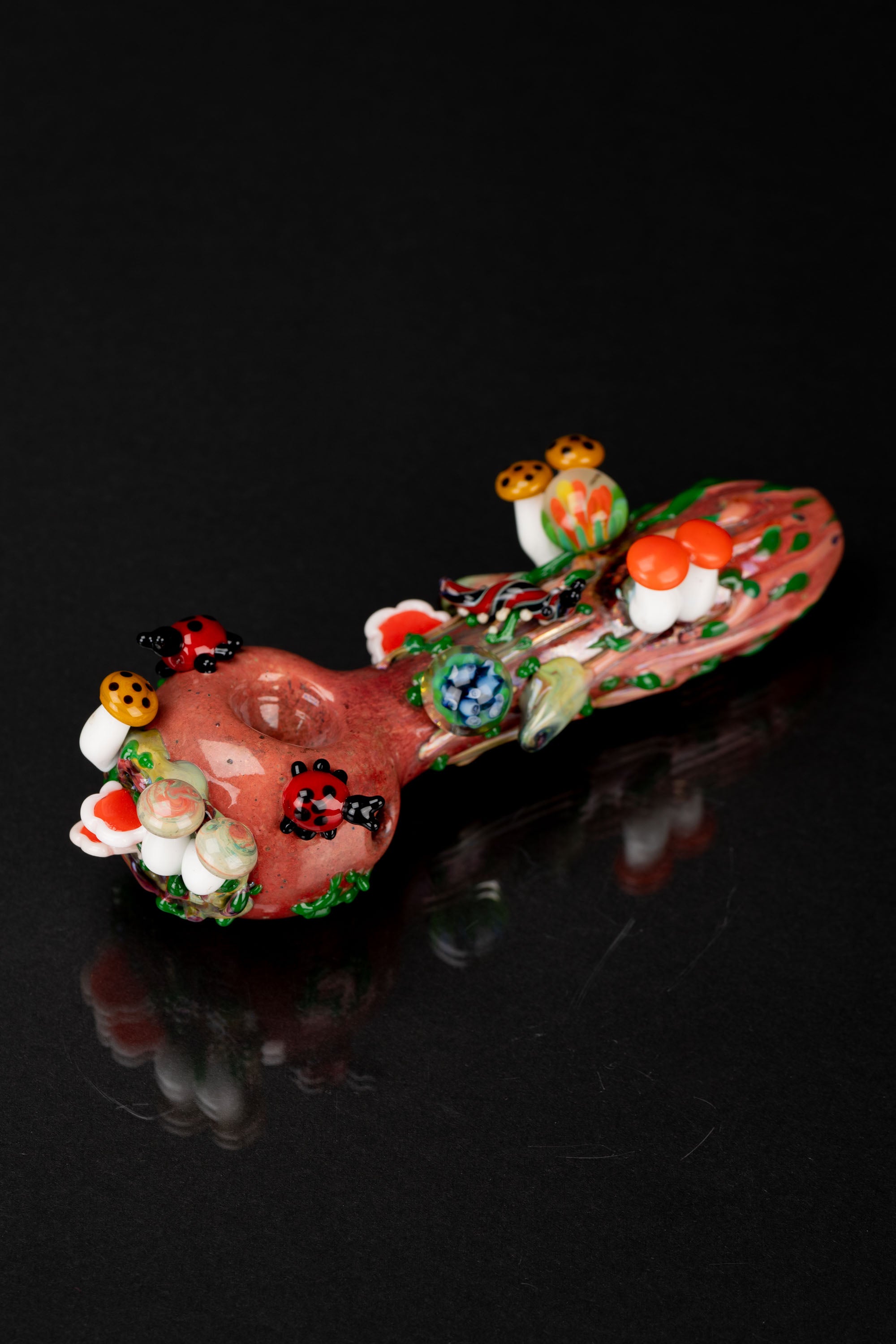 Empire Glassworks 'Bug's Life' Enchanting Small Spoon Pipe