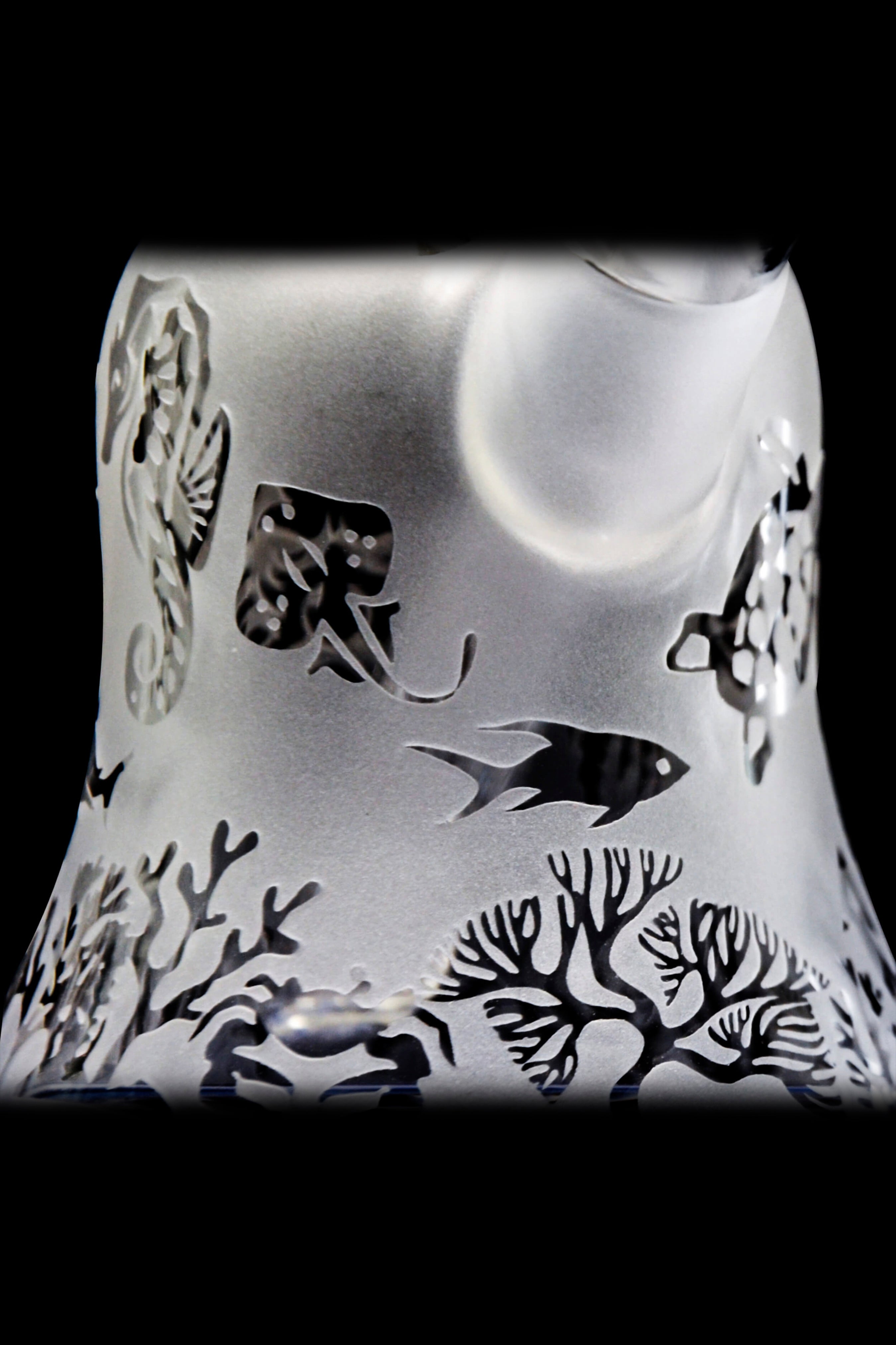 Calibear's Stunning Sandblasted Bell Ringer Water Pipe