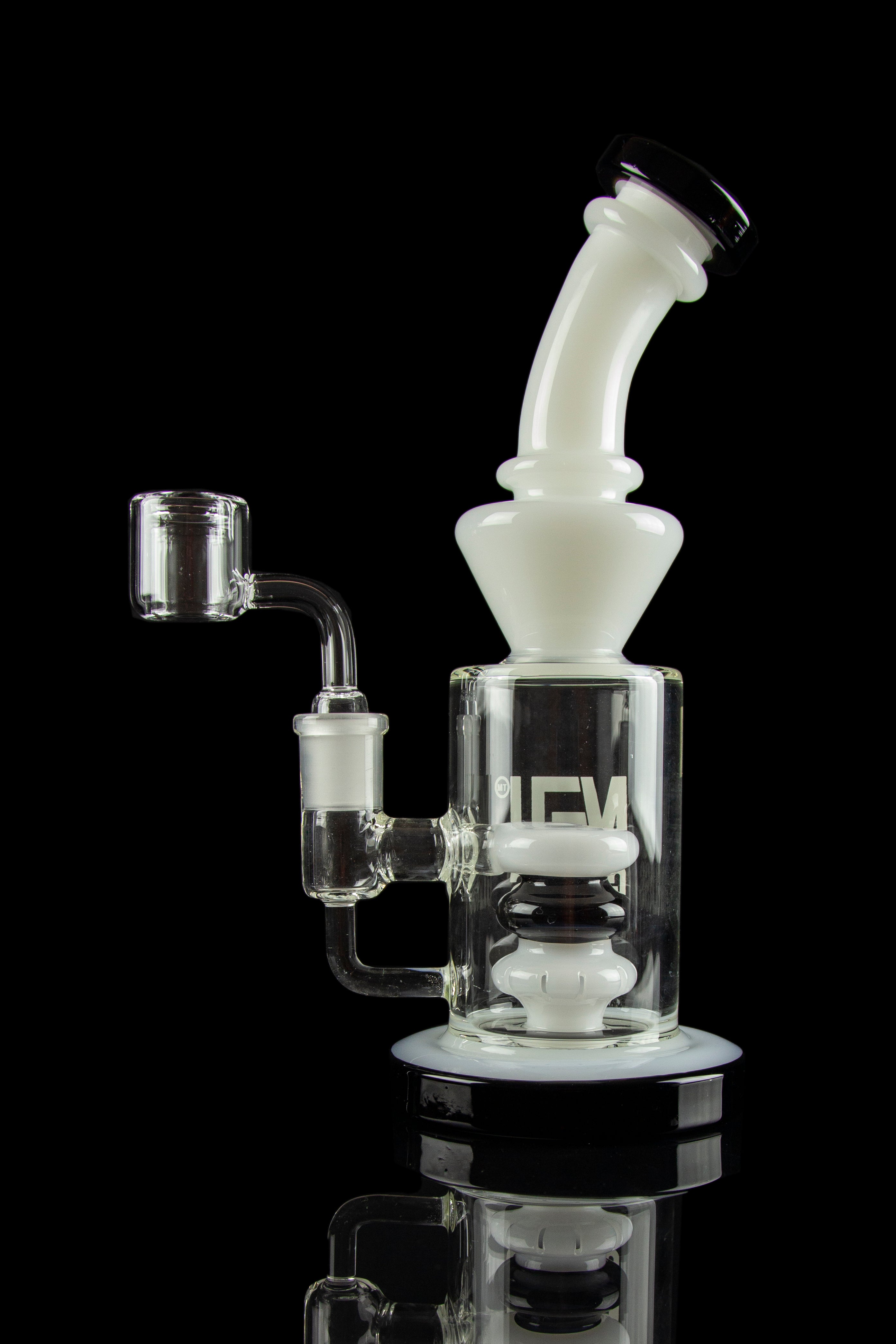 NEU Glass Concentrate Rig with Stunning Shower Head