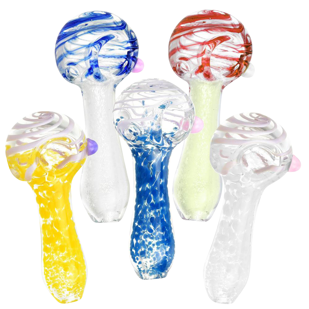 Enchanting Swirled & Fritted Spoon Pipe